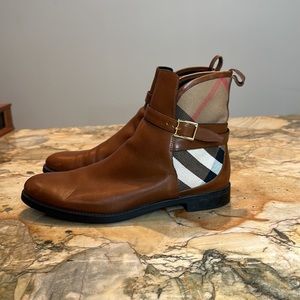 Burberry Women’s Boots